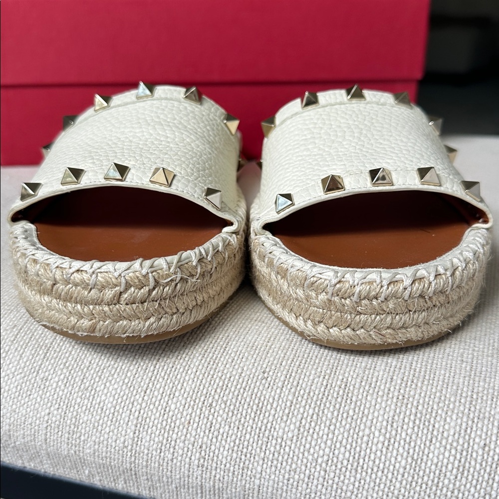 Authentic Valentino Garavani Rockstud Espadrille Slides - Picture 6 of 12